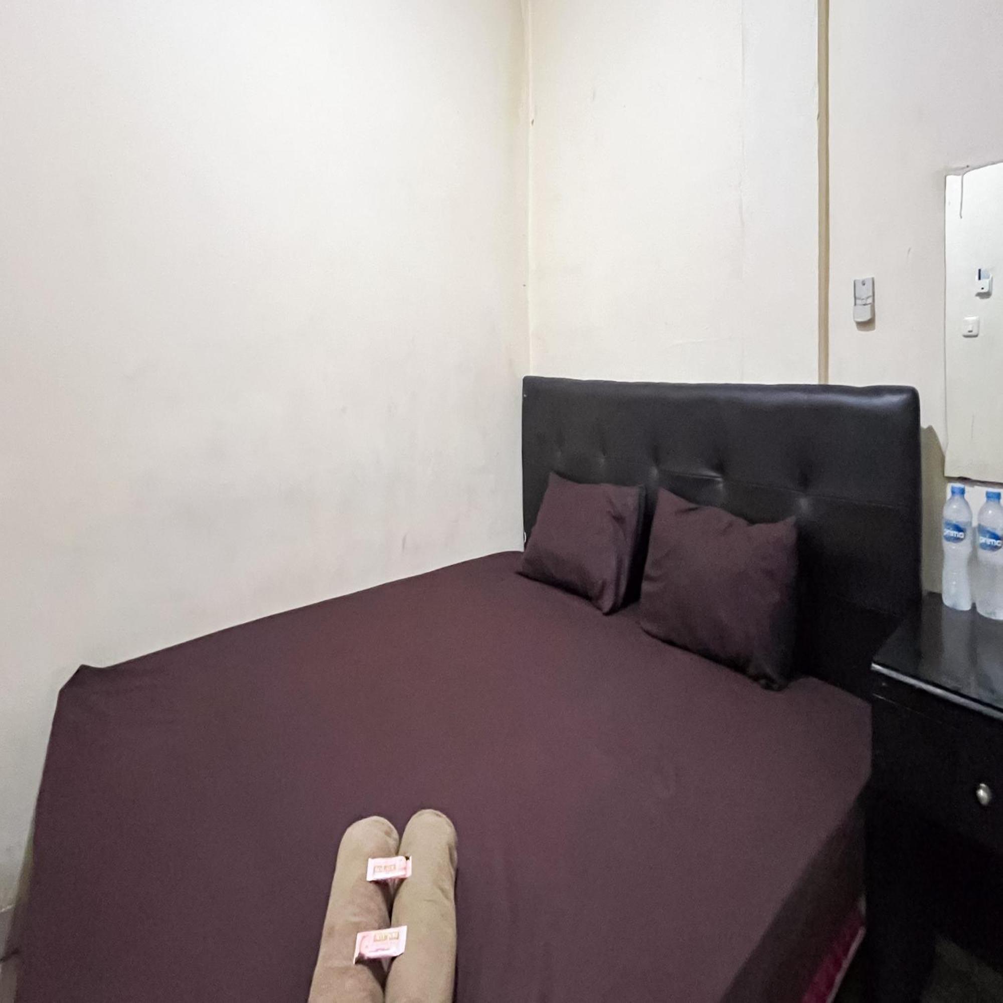Arcadia Rooms Redpartner Jakarta Exterior foto